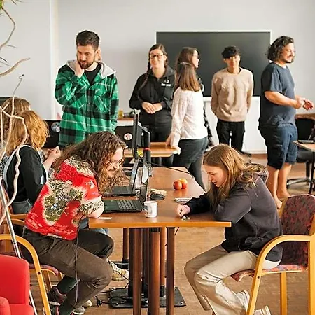 Coconat-a Workation Retreat & Coworking Hotell Belzig