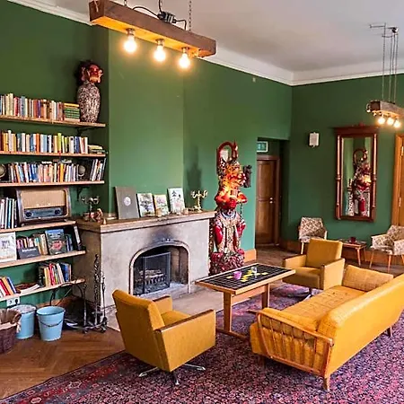Coconat-a Workation Retreat & Coworking Hotell